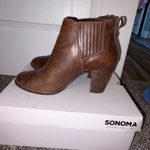 Ugg Ankle heeled booties